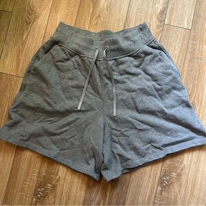 lululemon Scuba High-Rise Shorts 5”